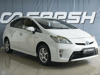 Toyota Prius III Рестайлинг (XW30)