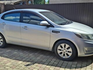 2011 Kia Rio 4-speed III, серебристый, 770000 рублей, вид 2
