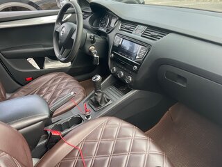 2017 Skoda Octavia III (A7) Рестайлинг, белый, 1500000 рублей, вид 5
