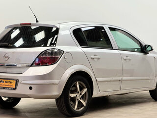 2007 Opel Astra H Рестайлинг, серебристый, 135000 рублей, вид 4