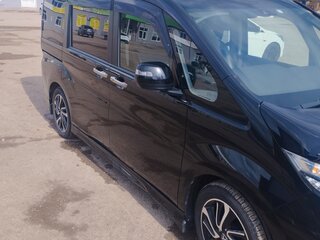 2016 Honda Stepwgn V, чёрный, 2200000 рублей, вид 3