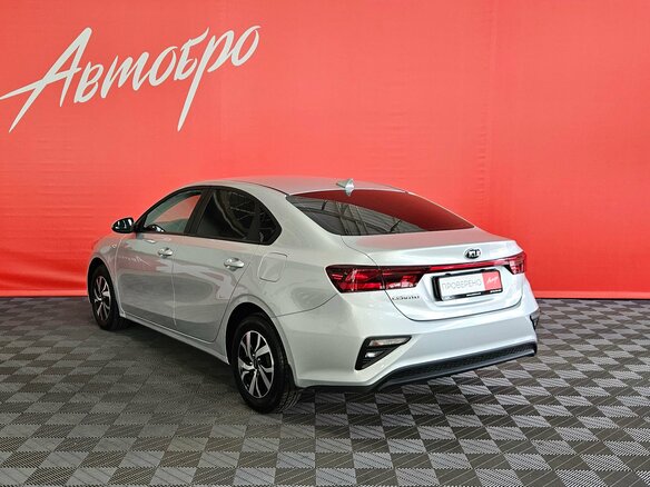 2020 Kia Cerato IV, серебристый - вид 3