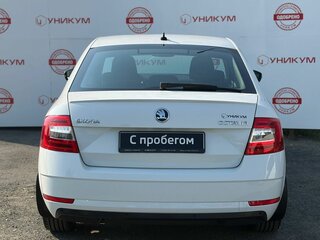 2019 Skoda Octavia III (A7) Рестайлинг, белый, 1499000 рублей, вид 4