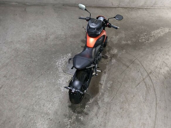 2023 Triumph Trident 660, оранжевый, 850000 рублей - вид 4