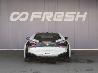2018 BMW i8 I Рестайлинг, белый, 6949000 рублей, вид 4