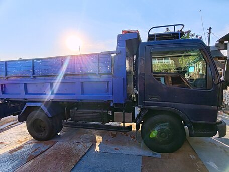 1990 Mazda Titan, синий, 2200000 рублей, вид 3