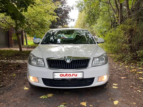 2012 Skoda Octavia II (A5) Рестайлинг, белый, 820000 рублей, вид 3