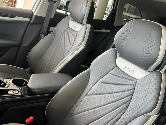 2026 Geely Atlas II, белый - вид 6
