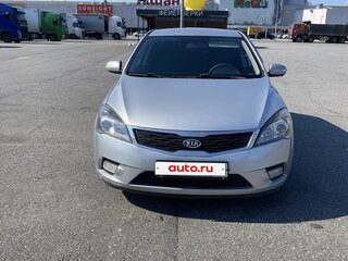 2011 Kia Ceed I Рестайлинг, серебристый, 450000 рублей, вид 1