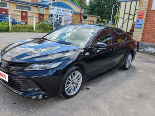 2019 Toyota Camry VIII (XV70), чёрный, 2550000 рублей, вид 2