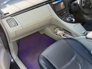 2011 Toyota Prius III Рестайлинг (XW30), серый, 1000000 рублей, вид 3