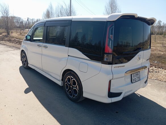 2015 Honda Stepwgn Spada V, белый, 1780000 рублей - вид 4