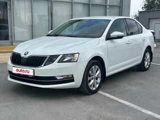 2017 Skoda Octavia III (A7) Рестайлинг, белый, 1550000 рублей, вид 1