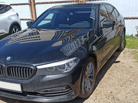 2018 BMW 5 серии 520d xDrive VII (G30/G31/G38), чёрный, 2070000 рублей, вид 1