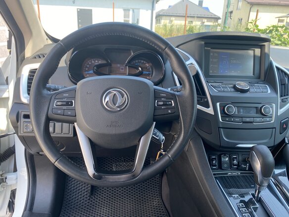 2018 Dongfeng AX7 I, белый - вид 16