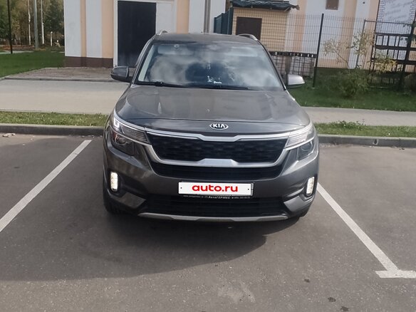 2021 Kia Seltos I, серый, 1900000 рублей - вид 1