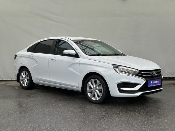 2024 Lada (ВАЗ) Vesta I Рестайлинг (NG), белый - вид 2