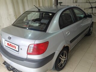 2006 Kia Rio II, серебристый, 320000 рублей, вид 3