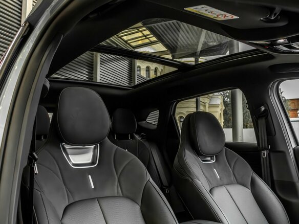 2026 Omoda C7, зелёный, 3464010 рублей - вид 29