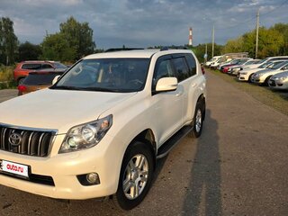 2013 Toyota Land Cruiser Prado 150 Series, белый, 3000000 рублей, вид 1