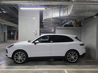2020 Porsche Cayenne III, серый, 5950000 рублей, вид 4