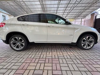 2013 BMW X6 35i I (E71) Рестайлинг, белый, 2100000 рублей, вид 3