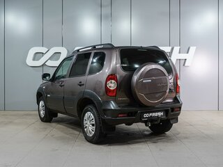 2016 Chevrolet Niva I Рестайлинг, коричневый, 599000 рублей, вид 2