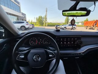 2021 Skoda Octavia IV (A8), серый, 2200000 рублей, вид 5