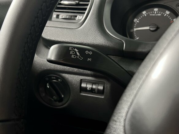 2010 Skoda Fabia II Рестайлинг, серый - вид 11