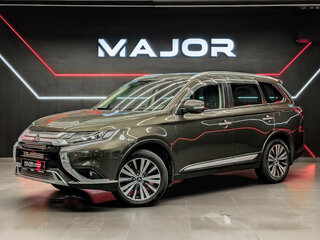2019 Mitsubishi Outlander III Рестайлинг 3, коричневый, 2050000 рублей, вид 1