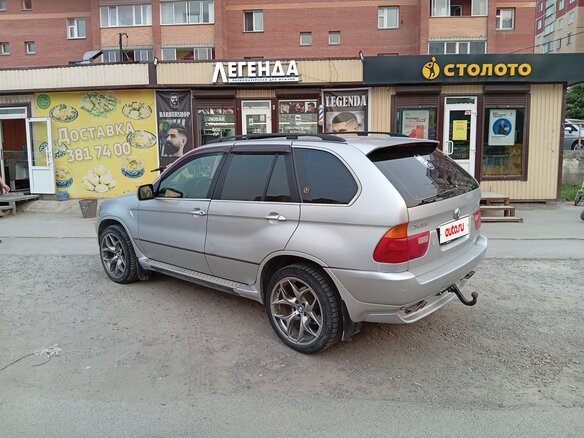 2001 BMW X5 4.4i I (E53), серебристый, 700000 рублей - вид 3