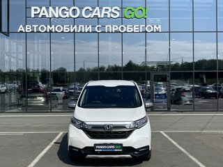 2022 Honda Freed+ II Рестайлинг, белый, 1636000 рублей, вид 2