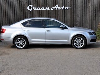 2017 Skoda Octavia III (A7) Рестайлинг, серый, 1110000 рублей, вид 4