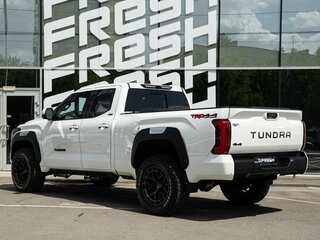 2022 Toyota Tundra Double Cab III, белый, 7100000 рублей, вид 2