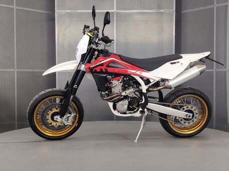 2009 Husqvarna SM 450, белый, 459000 рублей, вид 5