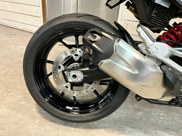 2023 BMW F 900 R, серый, 1177000 рублей - вид 5