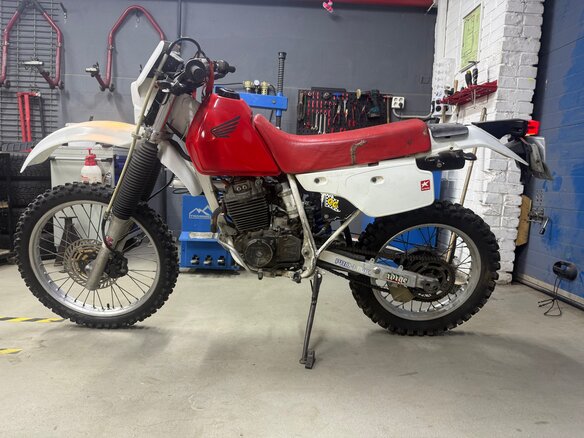 1990 Honda XLR, красный, 199999 рублей - вид 12