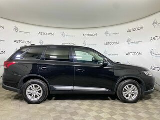 2018 Mitsubishi Outlander III Рестайлинг 2, чёрный, 1749900 рублей, вид 4