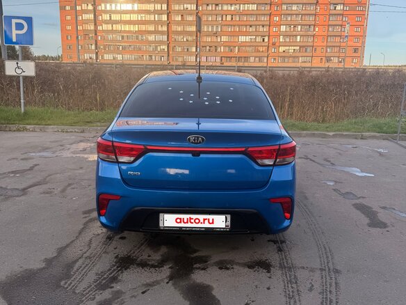 2019 Kia Rio IV, синий, 1189000 рублей - вид 5