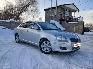 2007 Toyota Avensis II Рестайлинг, серебристый, 750000 рублей, вид 2