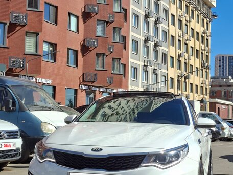 2018 Kia Optima IV Рестайлинг, белый, 1749000 рублей, вид 3