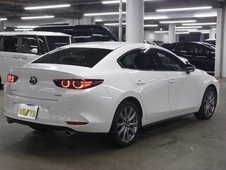 2021 Mazda 3 IV (BP), белый, 1920071 рублей, вид 3
