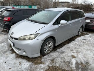 2010 Toyota Wish II, серый, 684000 рублей, вид 2