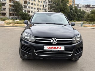 2014 Volkswagen Touareg II Рестайлинг, чёрный, 1750000 рублей, вид 2