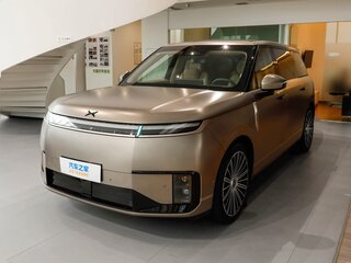2026 Xpeng GX, золотистый, 7077033 рублей, вид 3