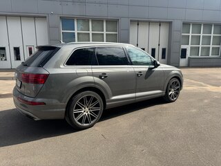 2015 Audi Q7 II (4M), серый, 2500000 рублей, вид 4