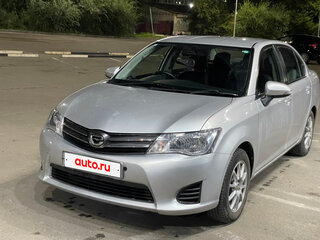 2013 Toyota Corolla Axio XI (E160, E170, E180), серебристый, 910000 рублей, вид 1