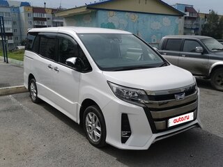 2021 Toyota Noah III (R80) Рестайлинг, белый, 2600000 рублей, вид 1