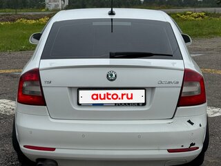 2013 Skoda Octavia II (A5) Рестайлинг, белый, 600000 рублей, вид 5
