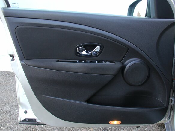 2013 Renault Fluence I, серебристый, 573300 рублей - вид 8
